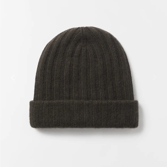 almada Accessories - Almada the Label brown beanie great condition